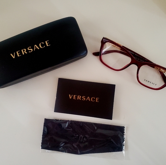 Brand new Versace glasses - Picture 3 of 6